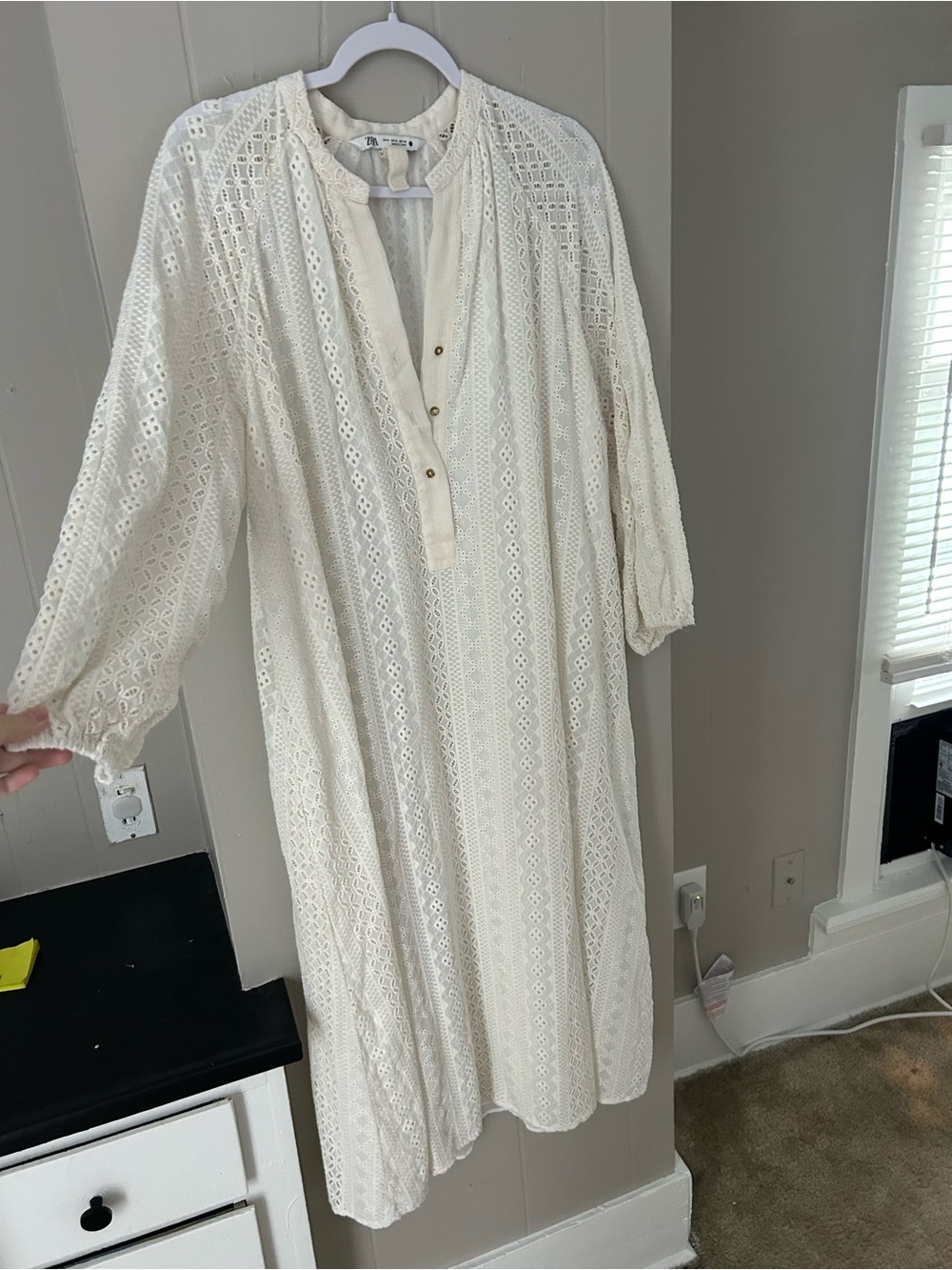 Zara Cream Long Sleeve Lace Midi Dress